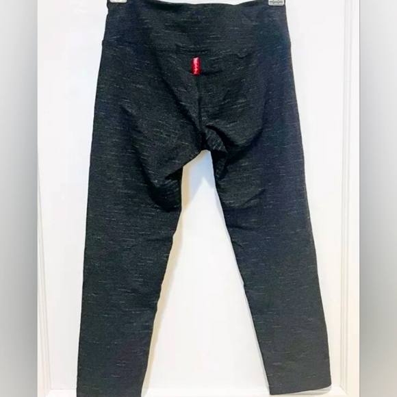 Hard Tail Forever 20" Crop Leggings, Heathered Black, M - Picture 6 of 6